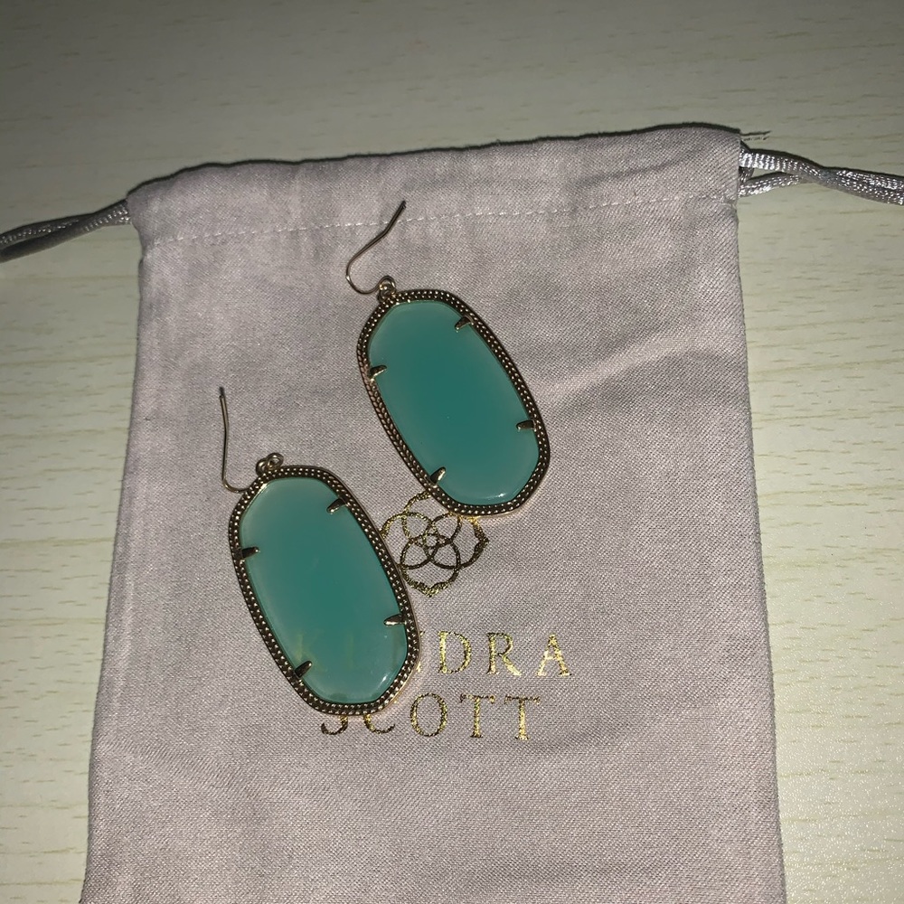 Kendra Scott Danielle Earrings